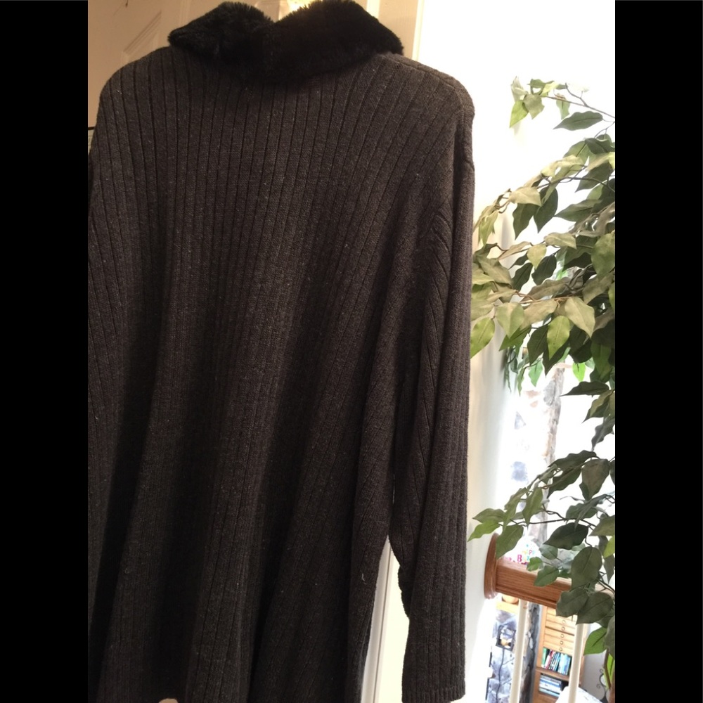 Embroidered button down sweater, gray/black 2X EUC - Picture 4 of 5